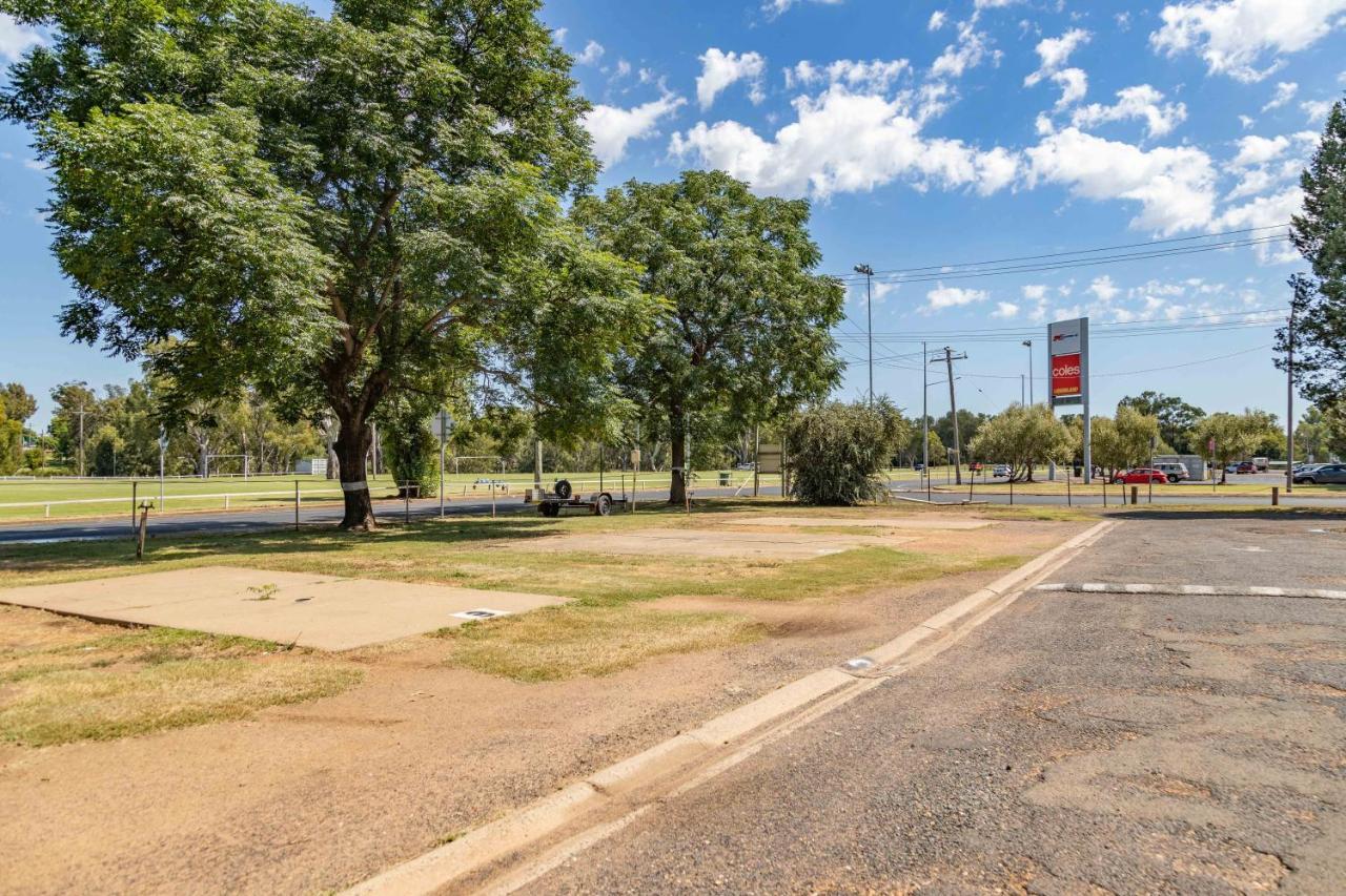 Western Plains Tourist Park - Dubbo Hotell Exteriör bild