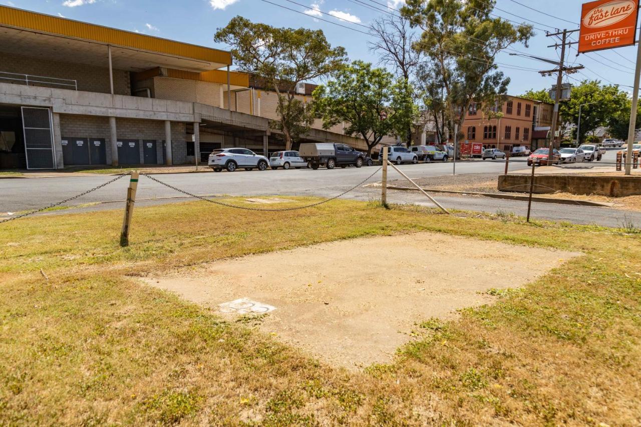 Western Plains Tourist Park - Dubbo Hotell Exteriör bild